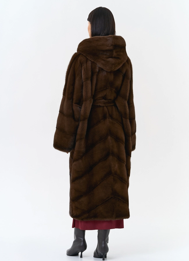 Шуба из меха норки с капюшоном модель № 31985 в кредит
