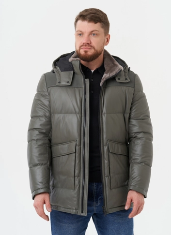 Кожаная куртка с капюшоном