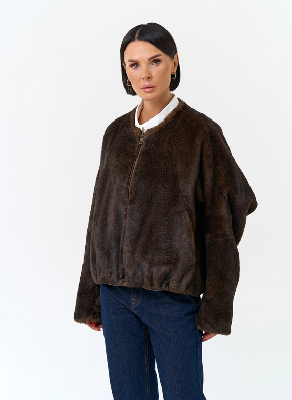 Женская куртка из эко меха фото