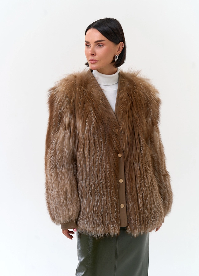 Женская шуба из меха лиса с манжетами модель № 34157 универмаг малина