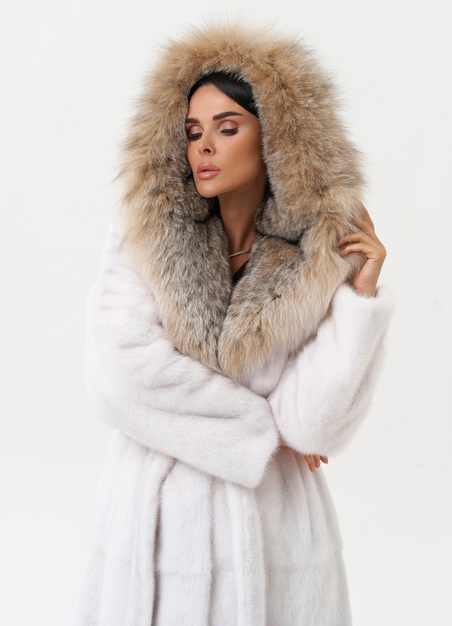 Женская шуба из меха норки с капюшоном из меха рыси модель № 29530 универмаг малина