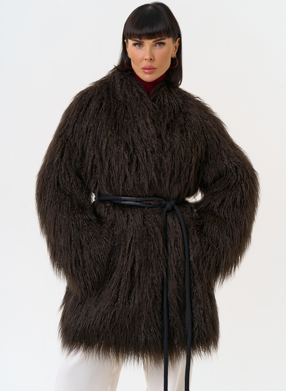 Женская шуба из эко меха коричневого цвета