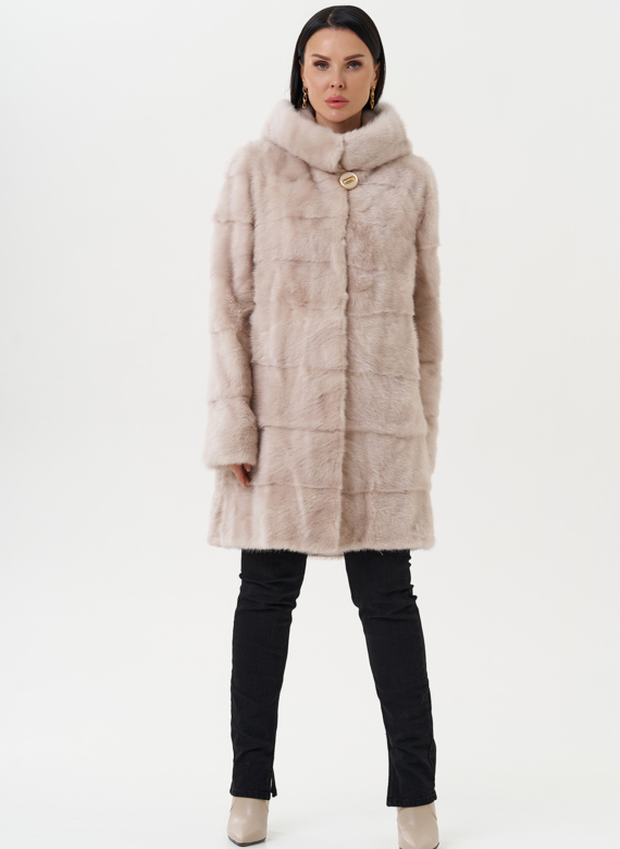 Светлая норковая шуба с капюшоном