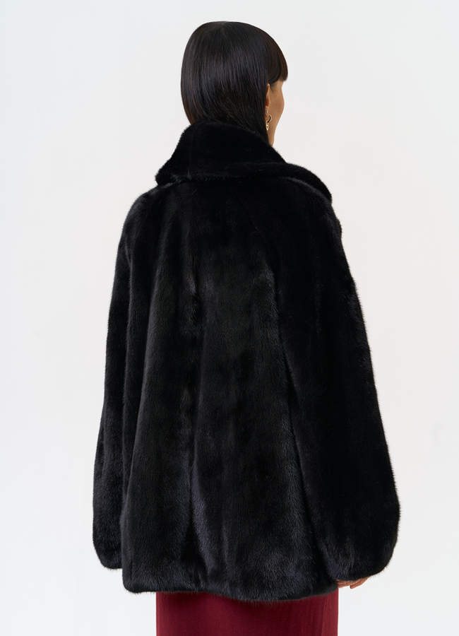 Женская шуба из скандинавской норки с английским воротником модель № 31637 универмаг малина
