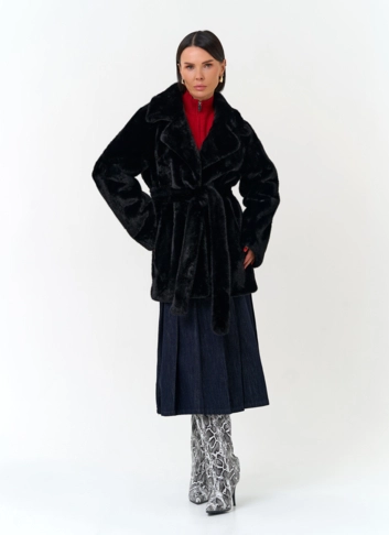 Женское пальто из эко меха