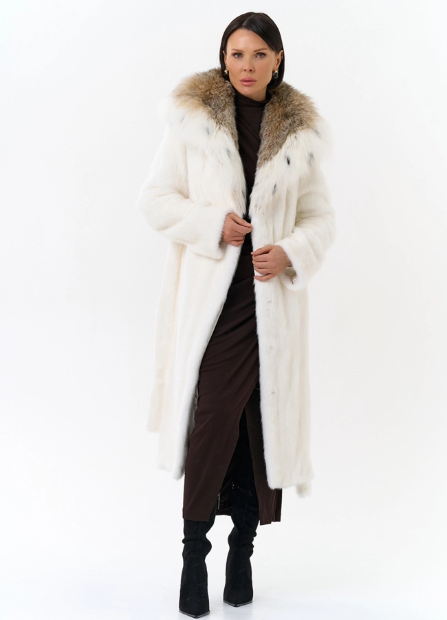 Шуба из белой  норки с капюшоном из рыси модель № 25001 универмаг малина
