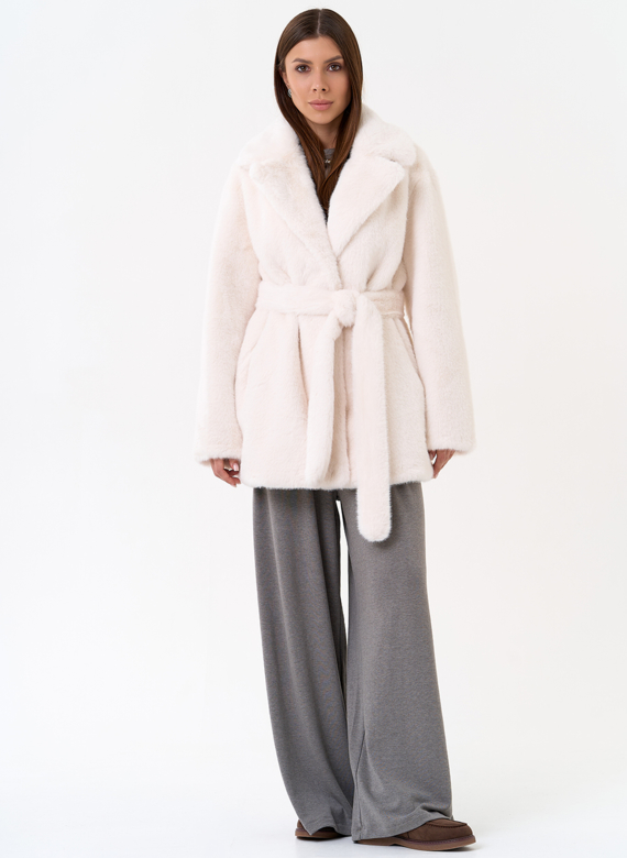 Женская шуба из эко меха с английским воротником 