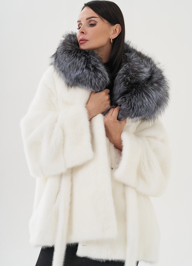 Шуба из норки белого цвета модель № 25695 универмаг малина